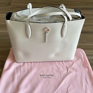 ❌ SOLD ❌ Kate Spade Tote
